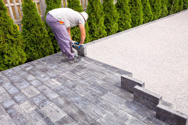 Best Local Driveway Pavers  in Lyons, OR
